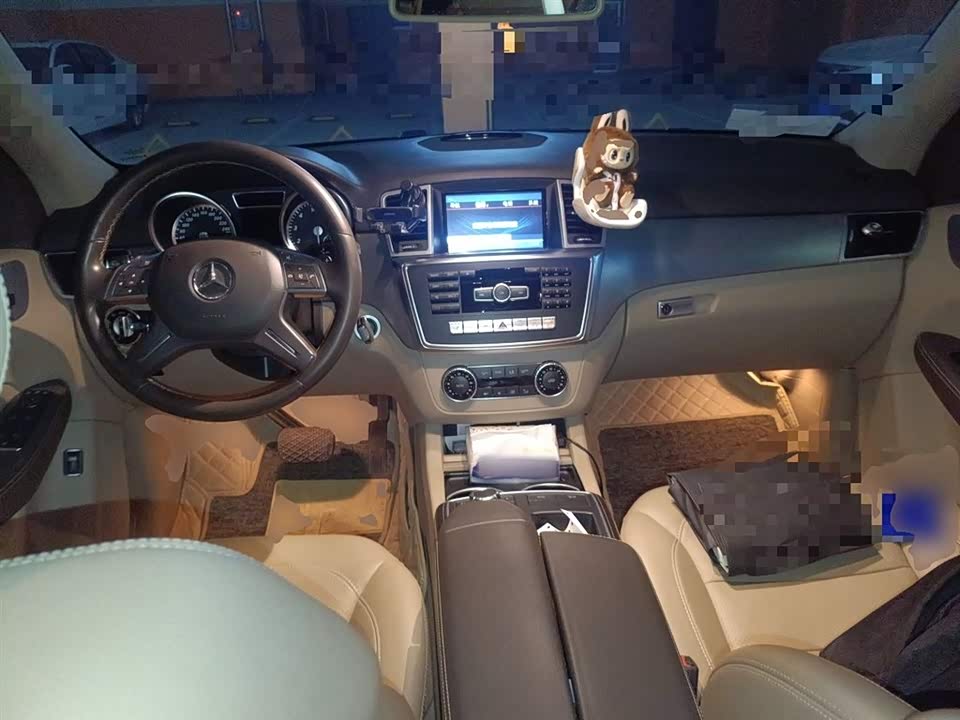 Mercedes-Benz M class