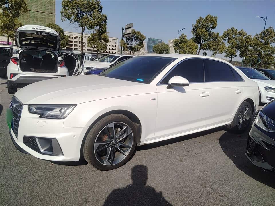 Audi A4L