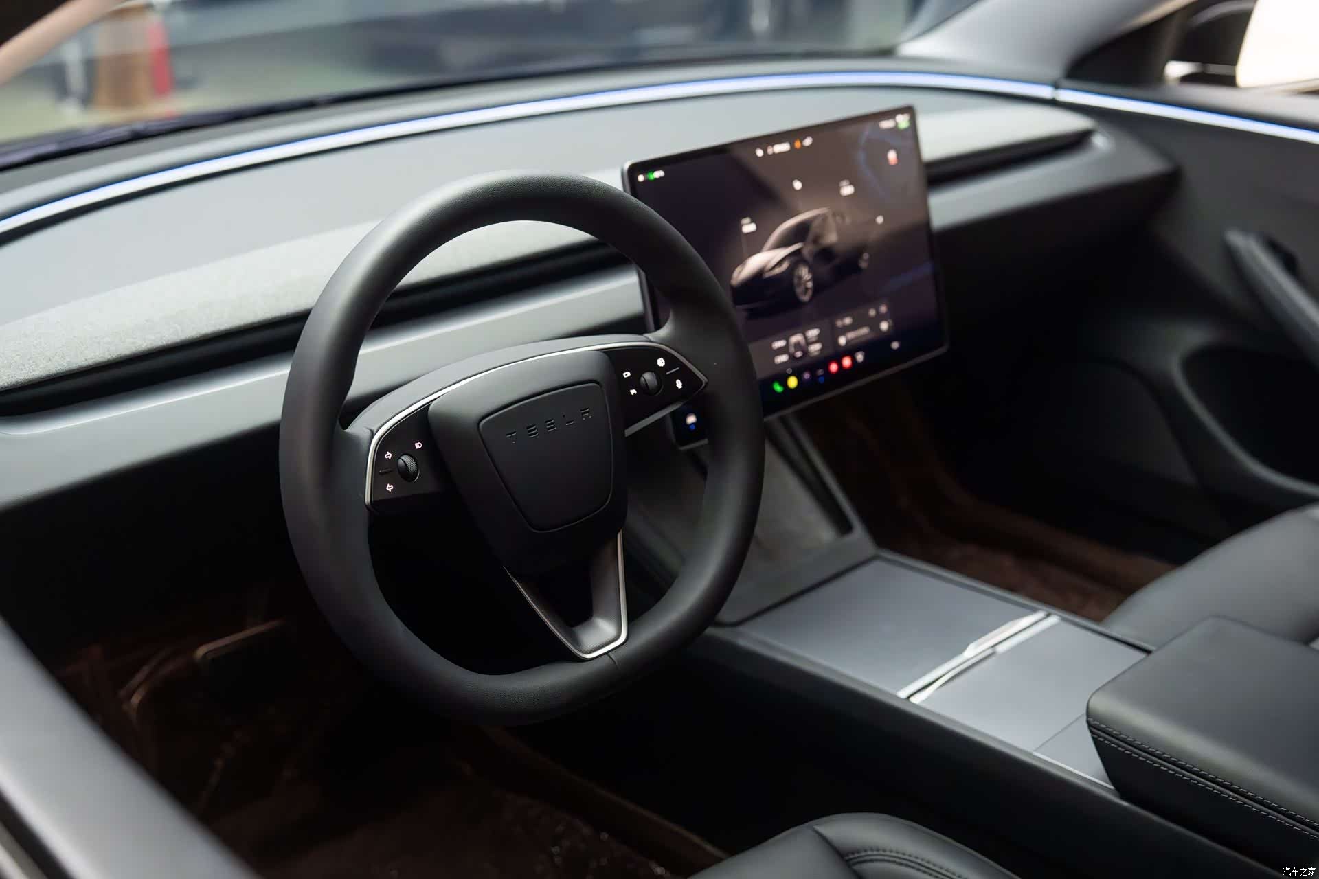Tesla Model 3, 2023 12