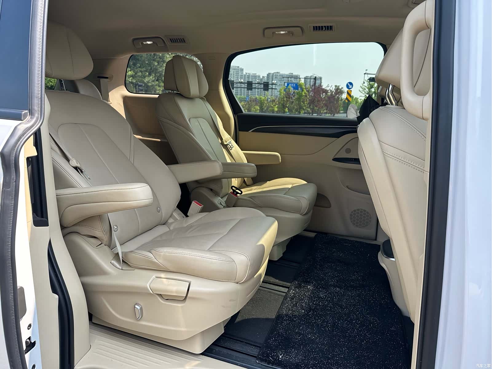 Buick GL8, 2022 12