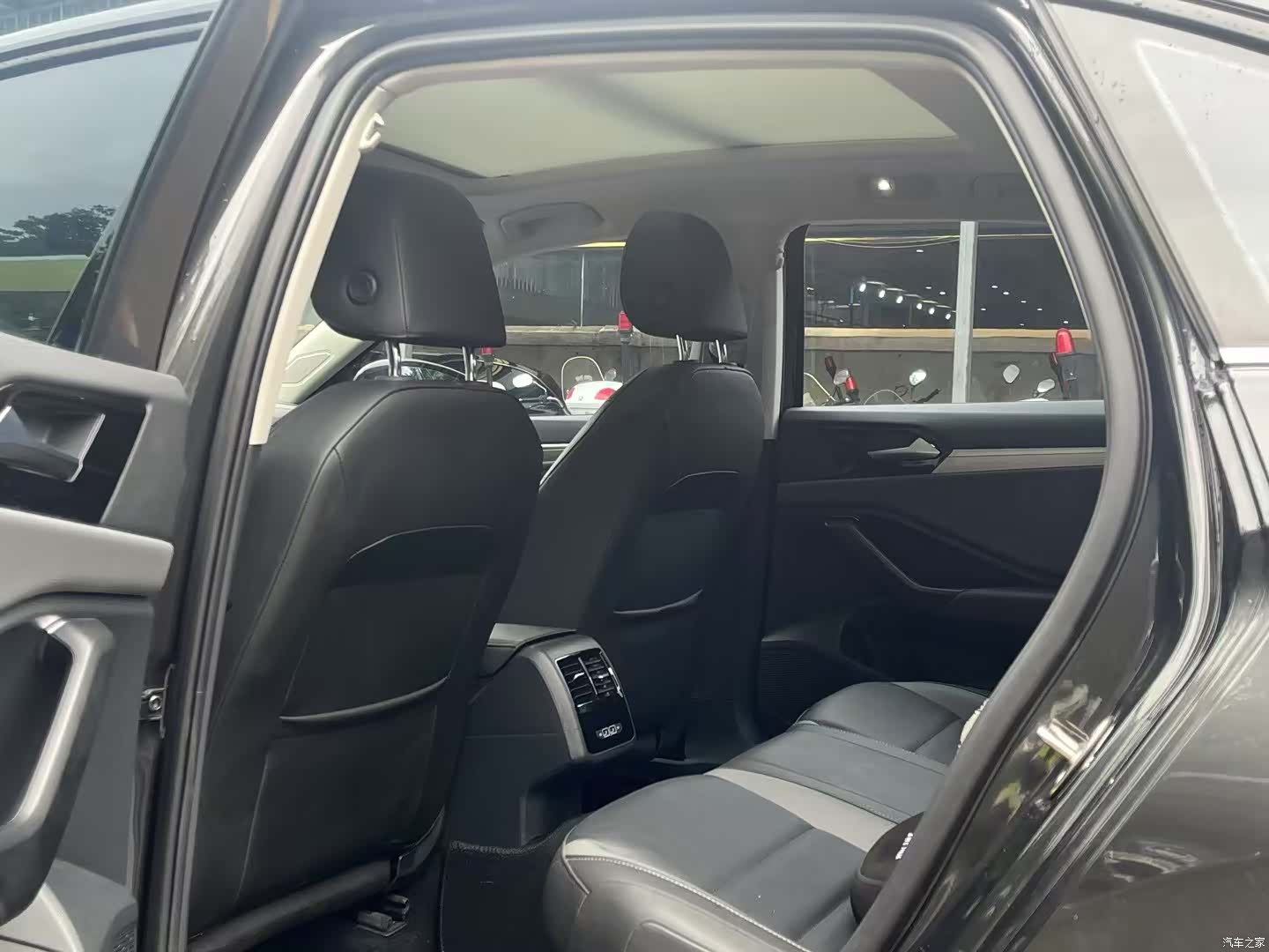 Volkswagen Sagitar, 2022 все фото