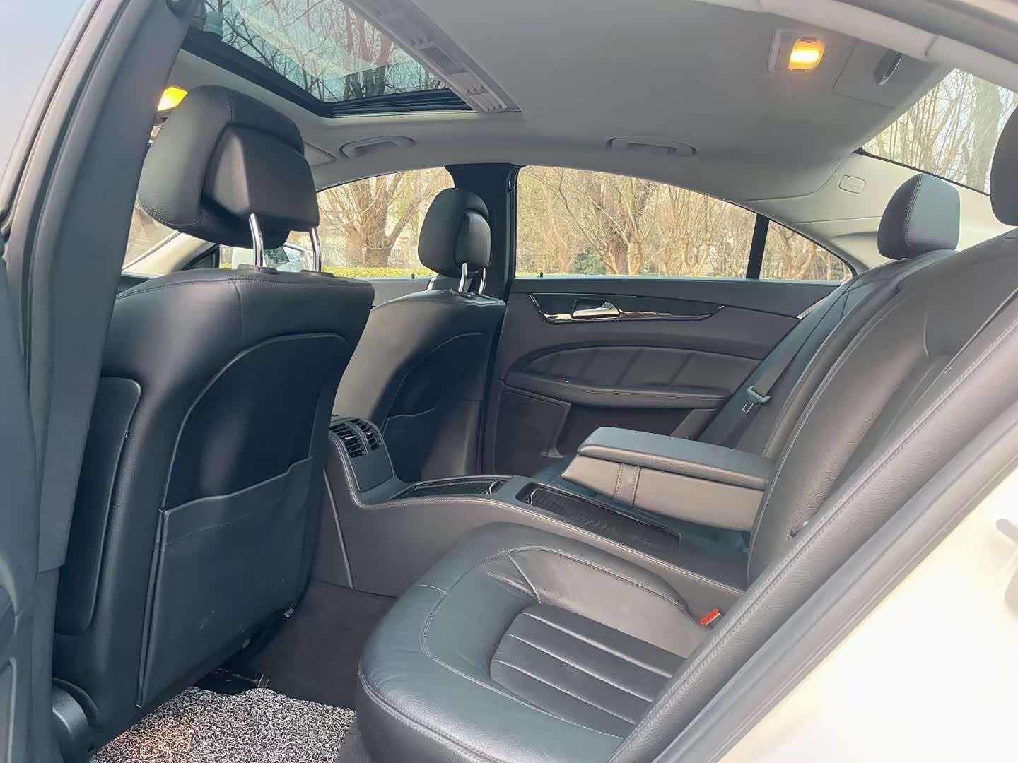 Mercedes-Benz CLS, 2015 6