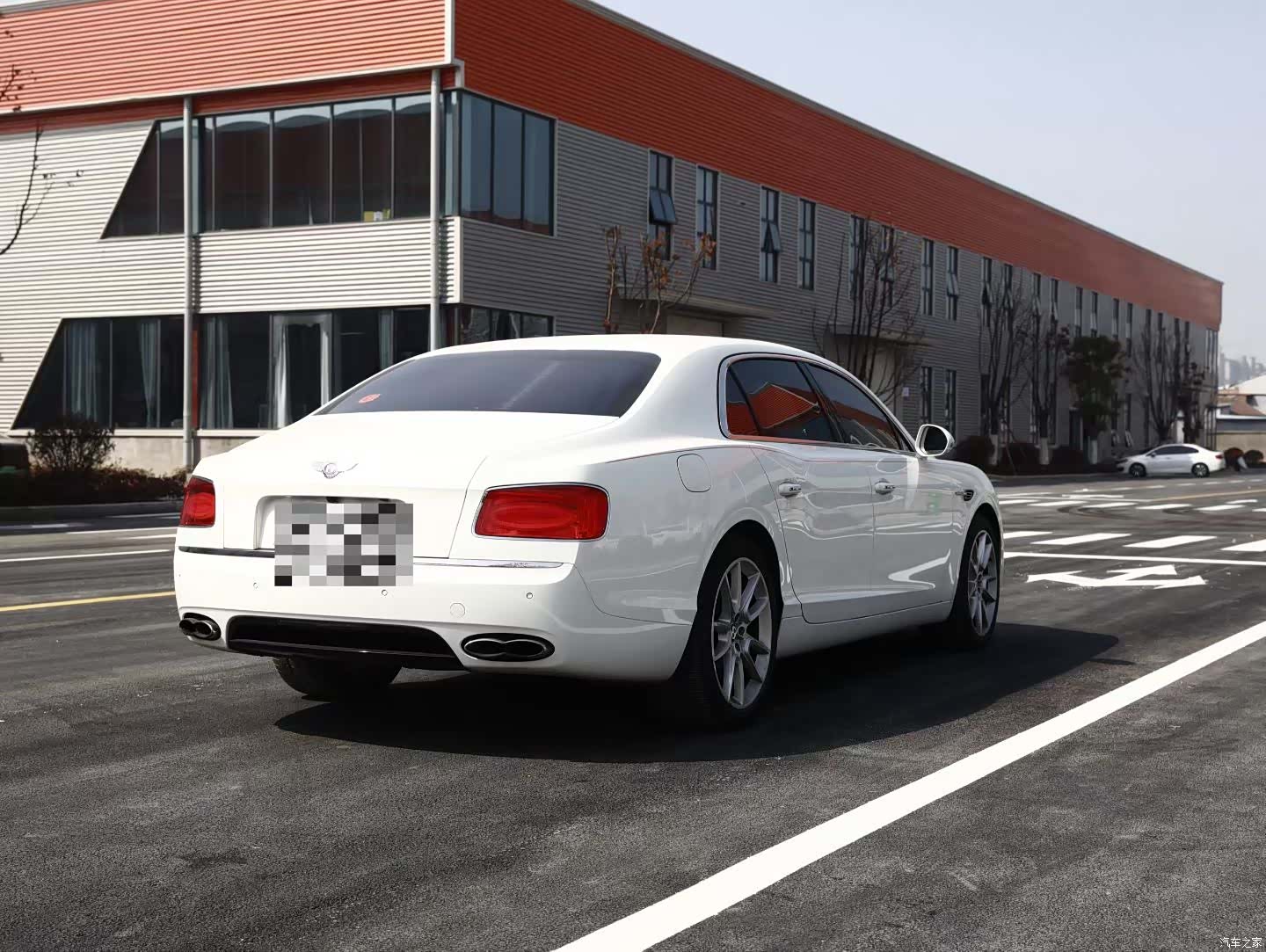 Bentley Flying Spur, 2017 9