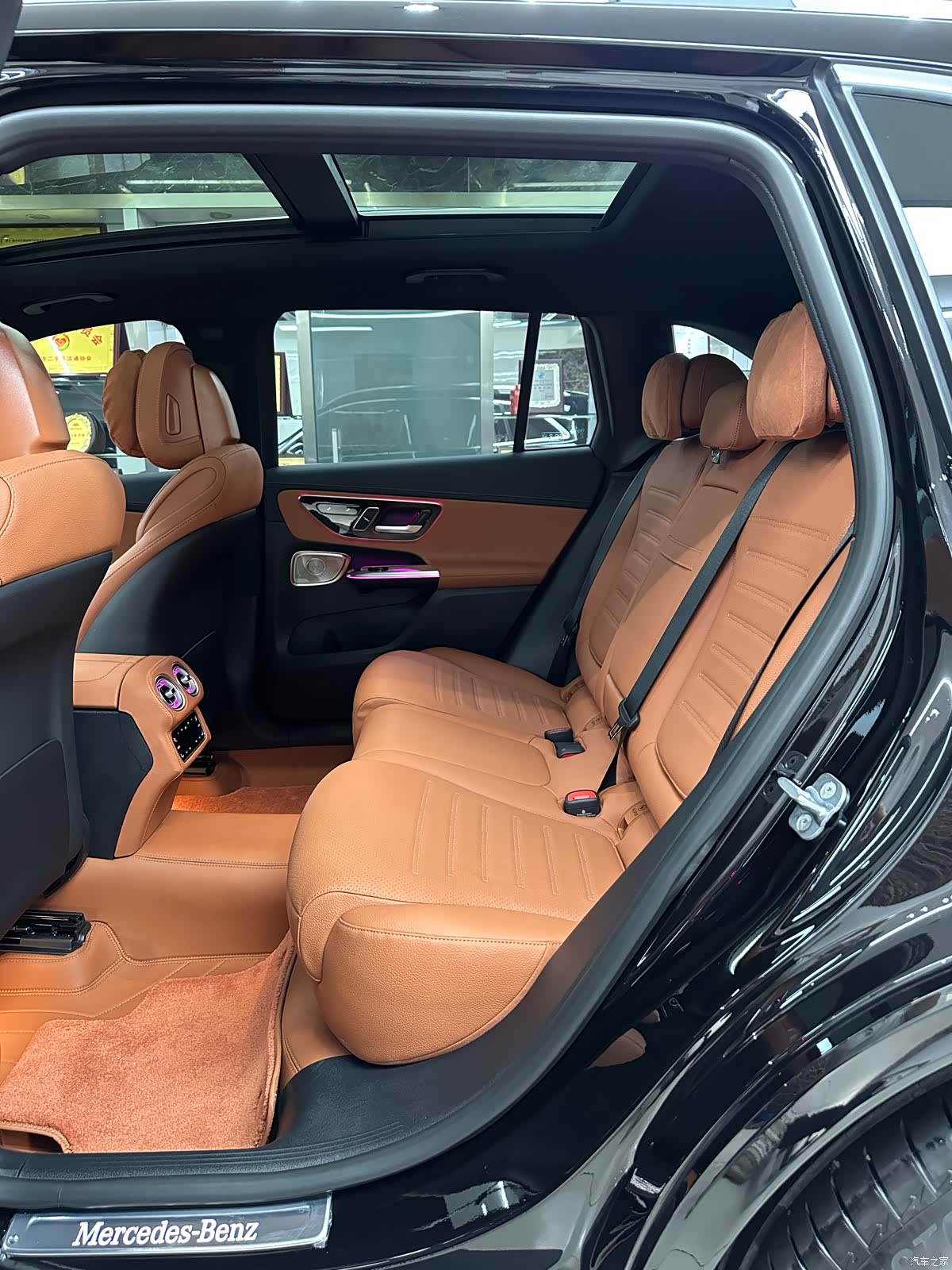 Mercedes-Benz GLC, 2026 10