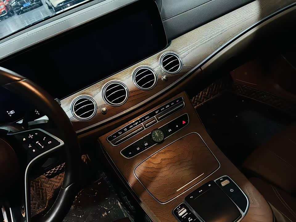 Mercedes-Benz E-class Mercedes-Benz E-class
