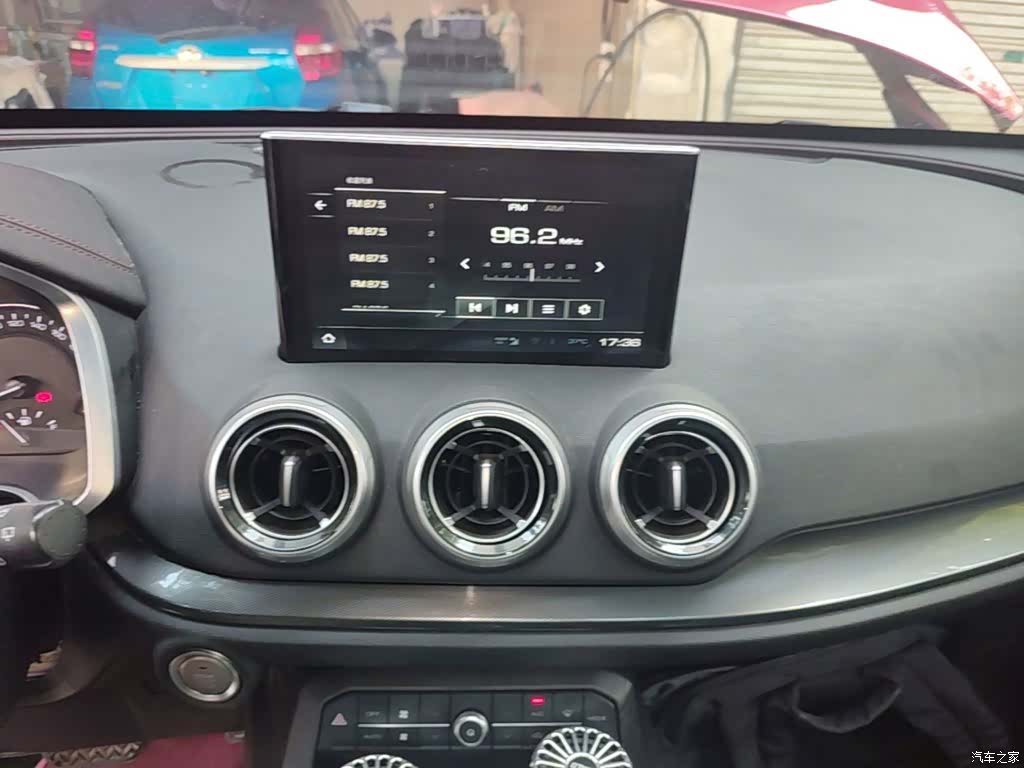 WEY VV5, 2019 13