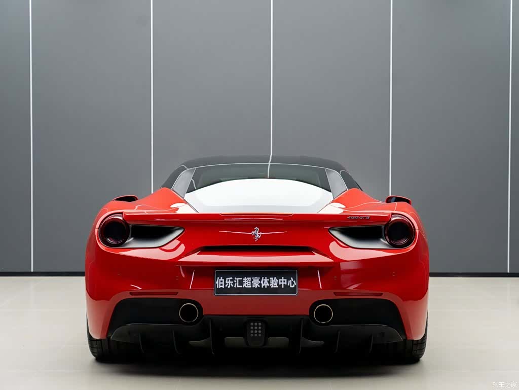 Ferrari 488, 2018 8