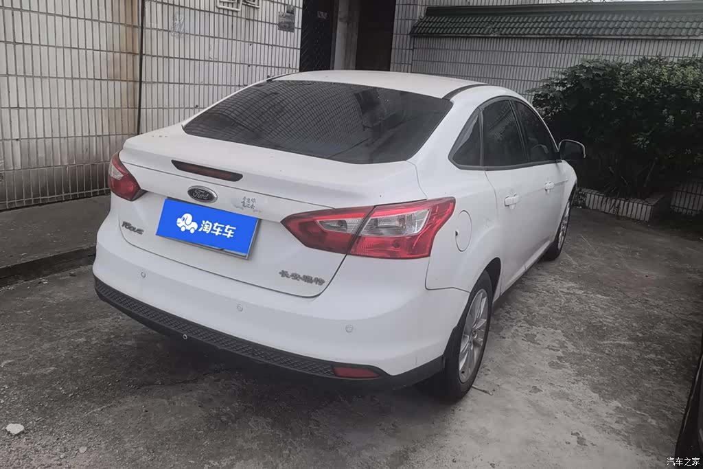 Ford Focus, 2014 3