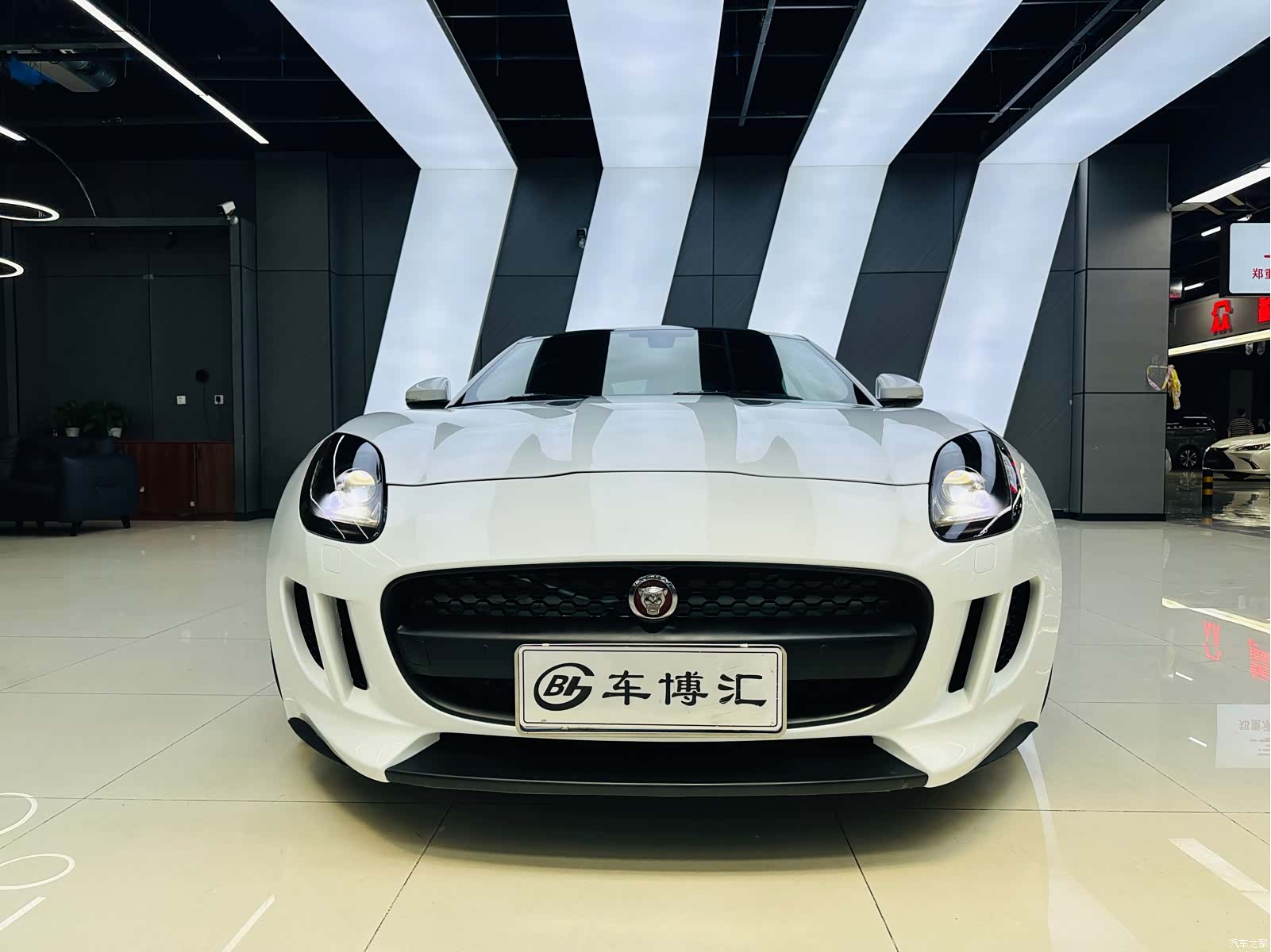 Jaguar F-TYPE, 2017 2