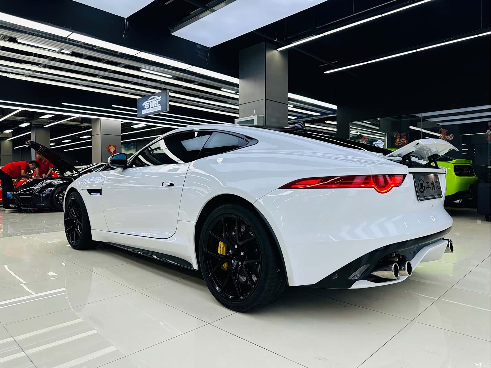 Jaguar F-TYPE, 2017 4