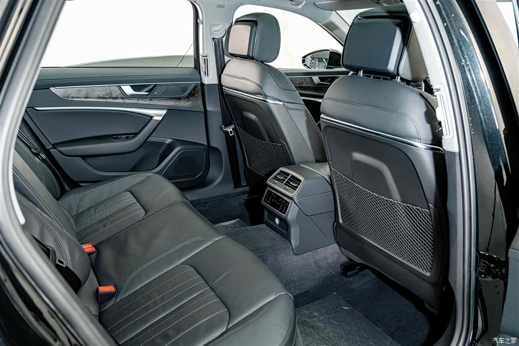 Audi A6L, 2021 21