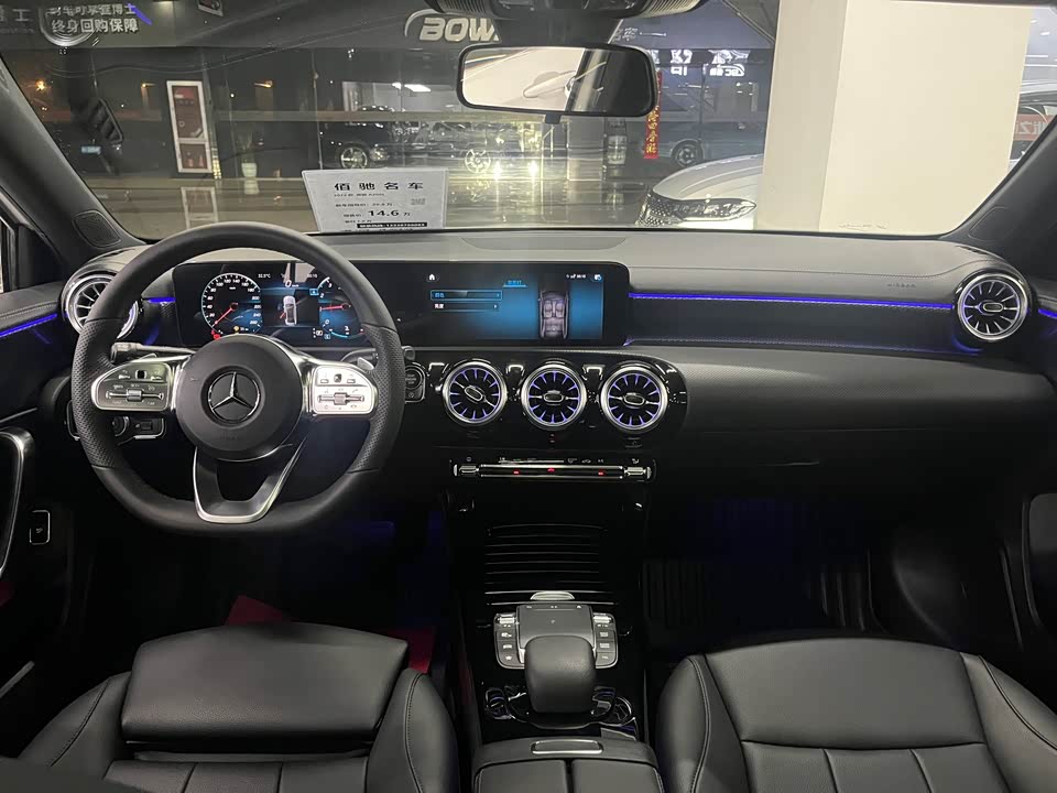 Mercedes-Benz Class A Mercedes-Benz Class A