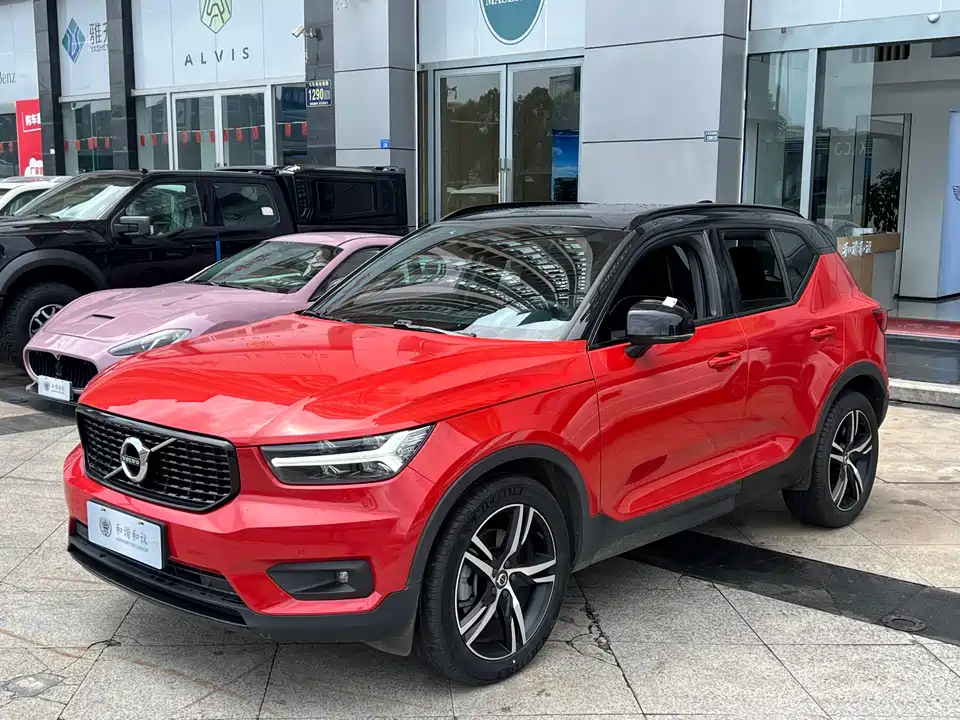 Volvo XC40