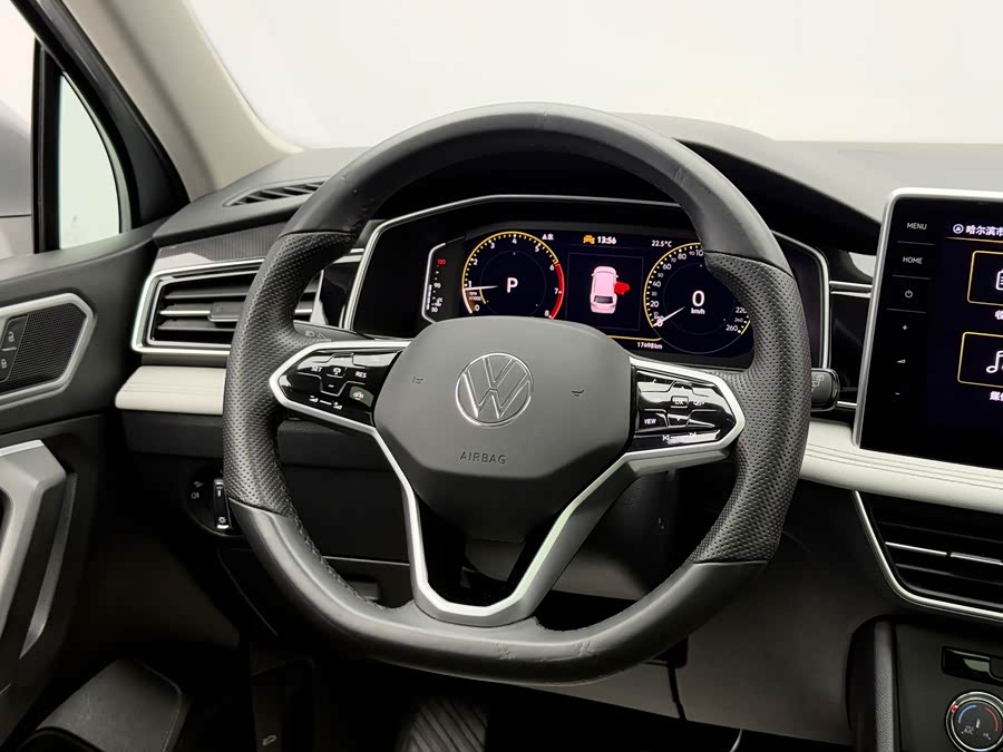 Volkswagen Tiguan L 2023, фото 15