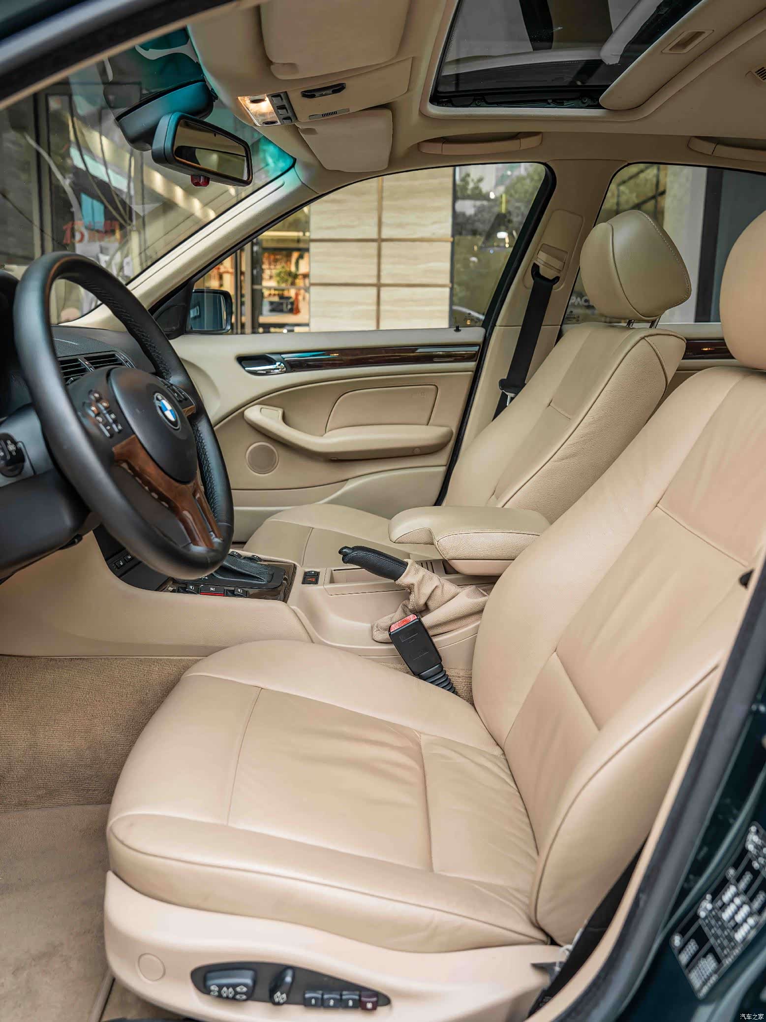 BMW 3 Series, 2005 11