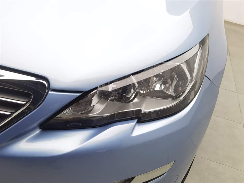 Peugeot 308S