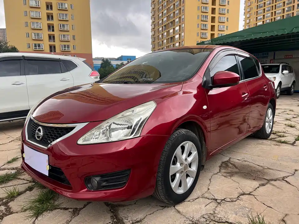 Nissan TIIDA
