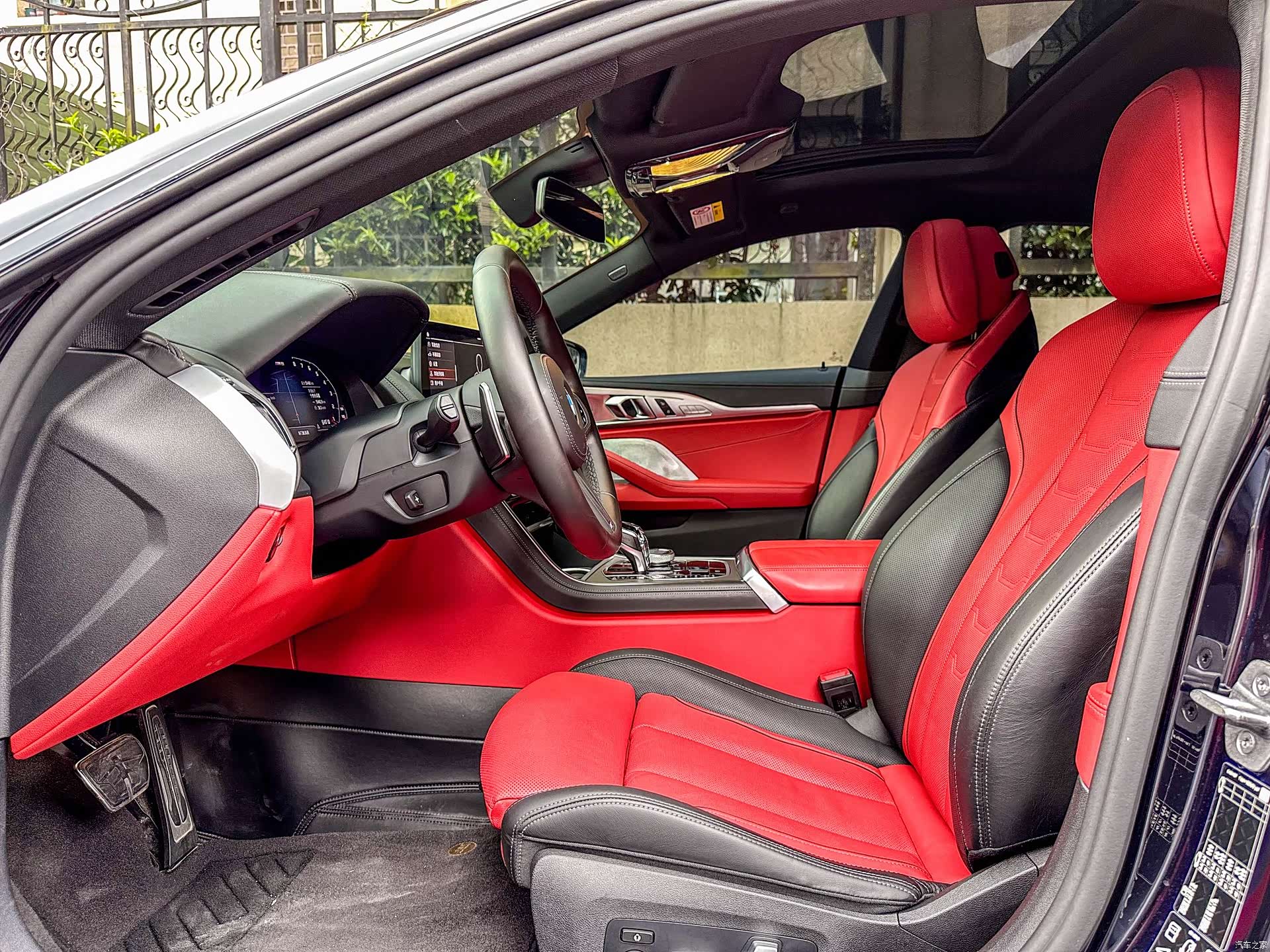 BMW 8 Series, 2022 12
