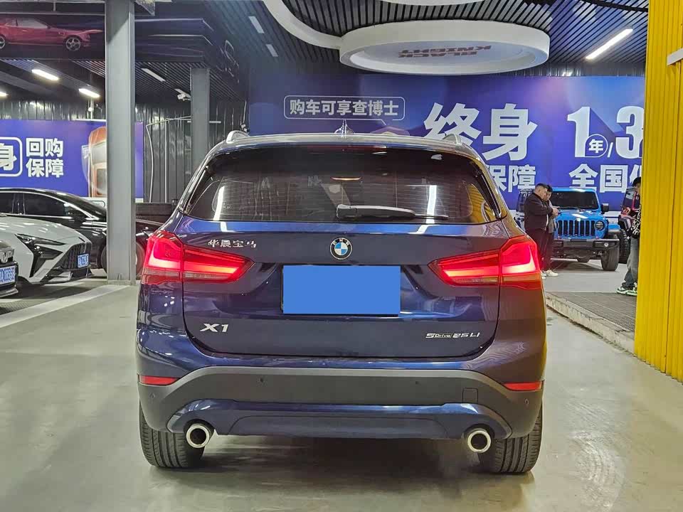 BMW X1