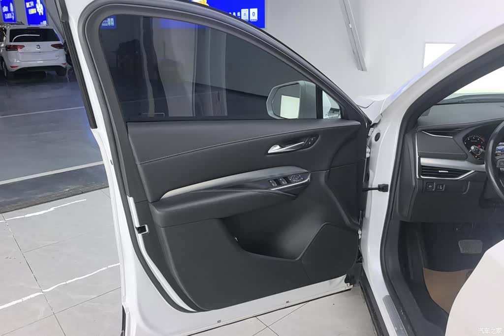 Cadillac XT4, 2021 7
