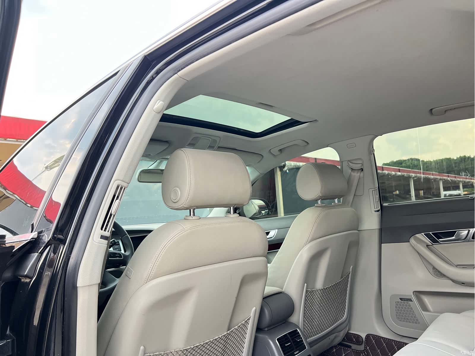 Audi A6L, 2011 12
