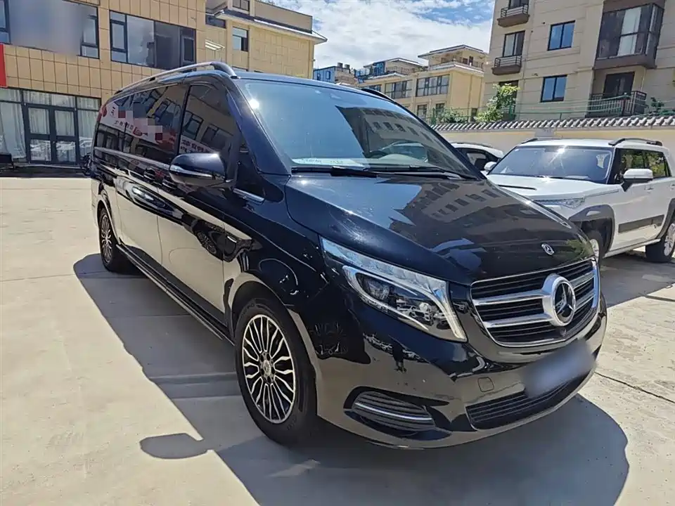 Mercedes-Benz V-class