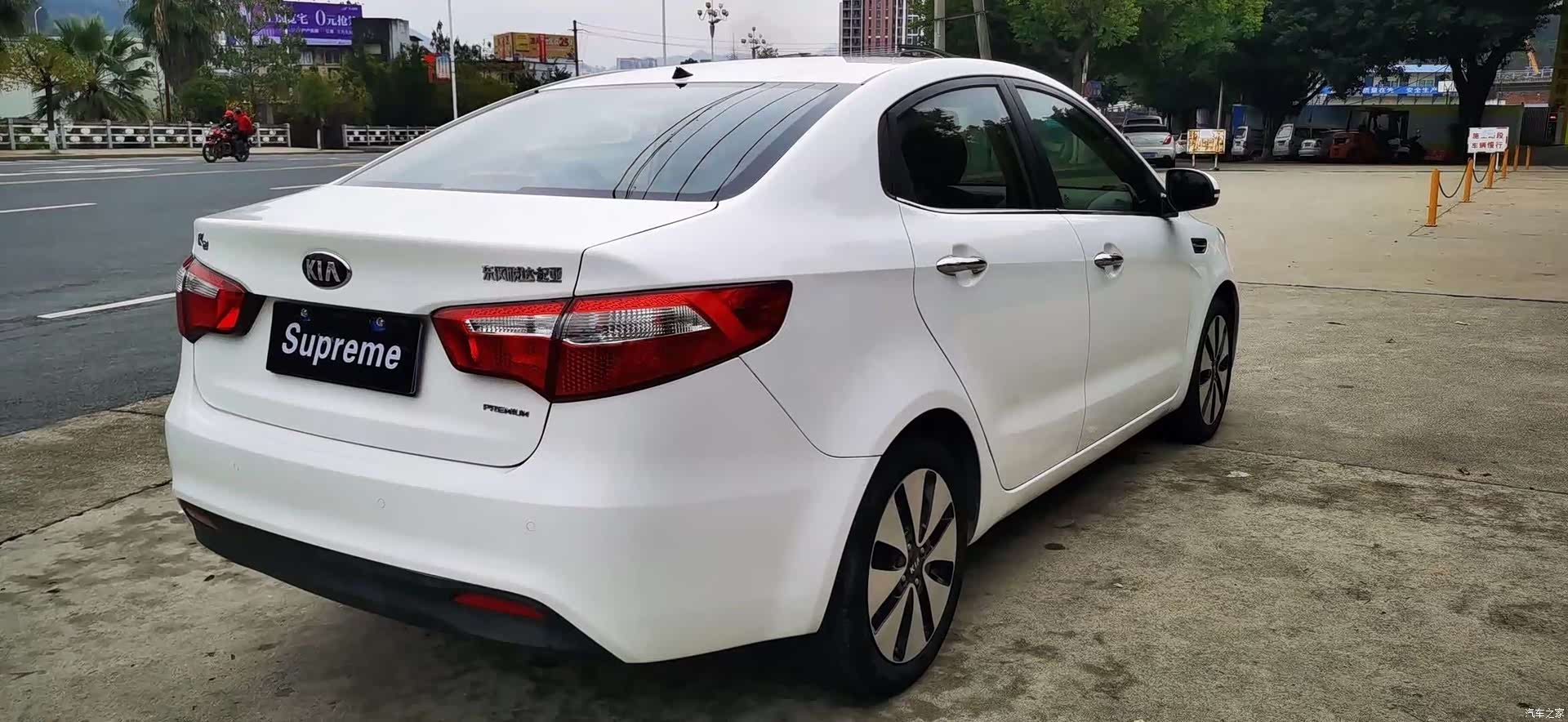 Kia K2, 2015 4
