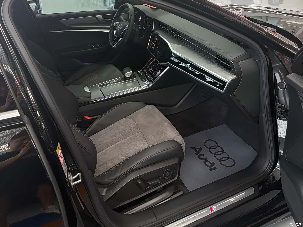 Audi A6L, 2021 24
