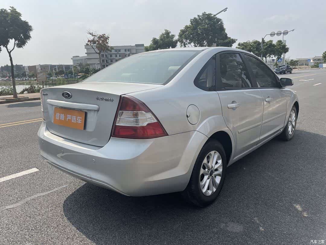 Ford Focus, 2013 4