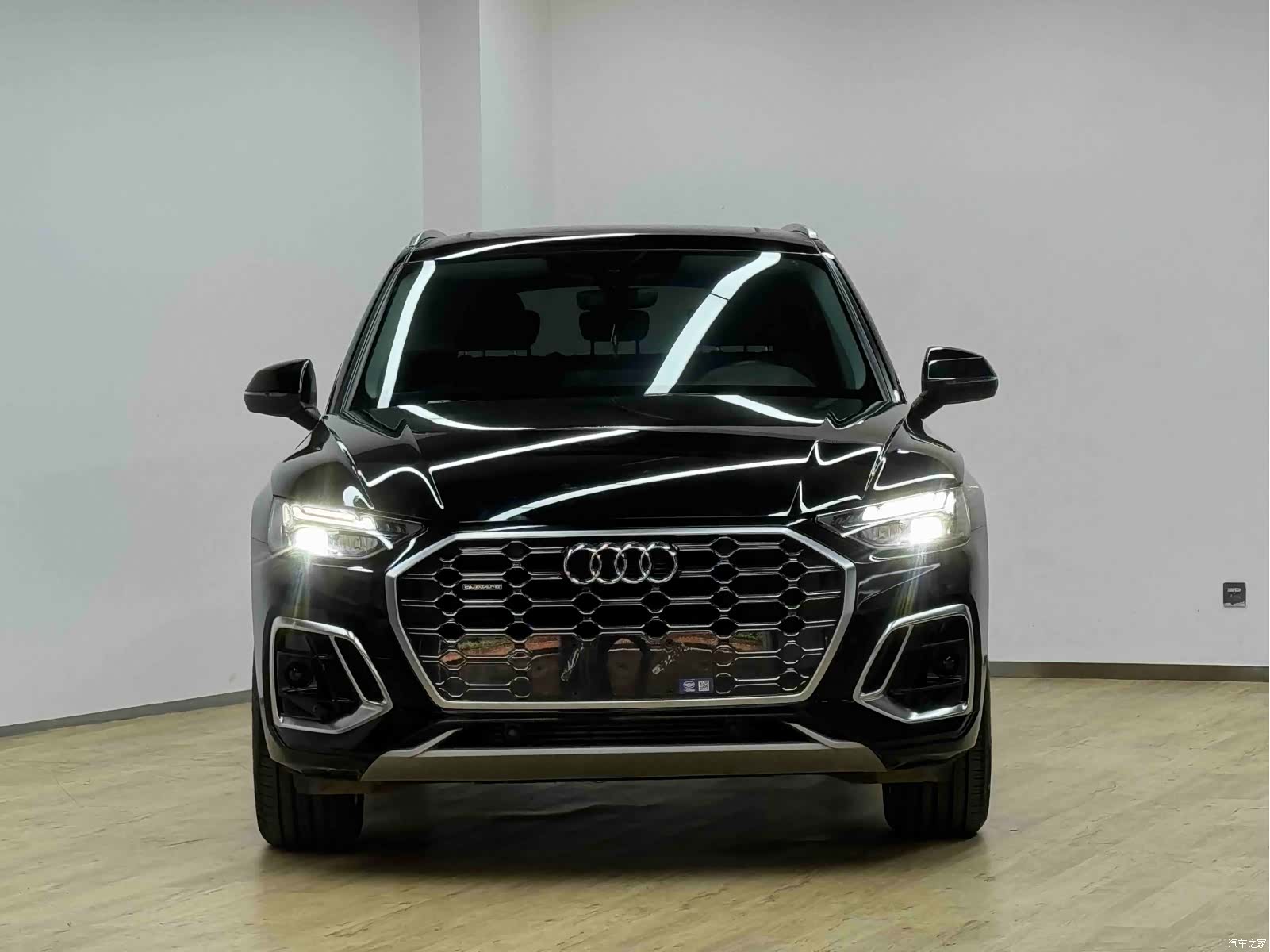 Audi Q5L, 2023 все фото