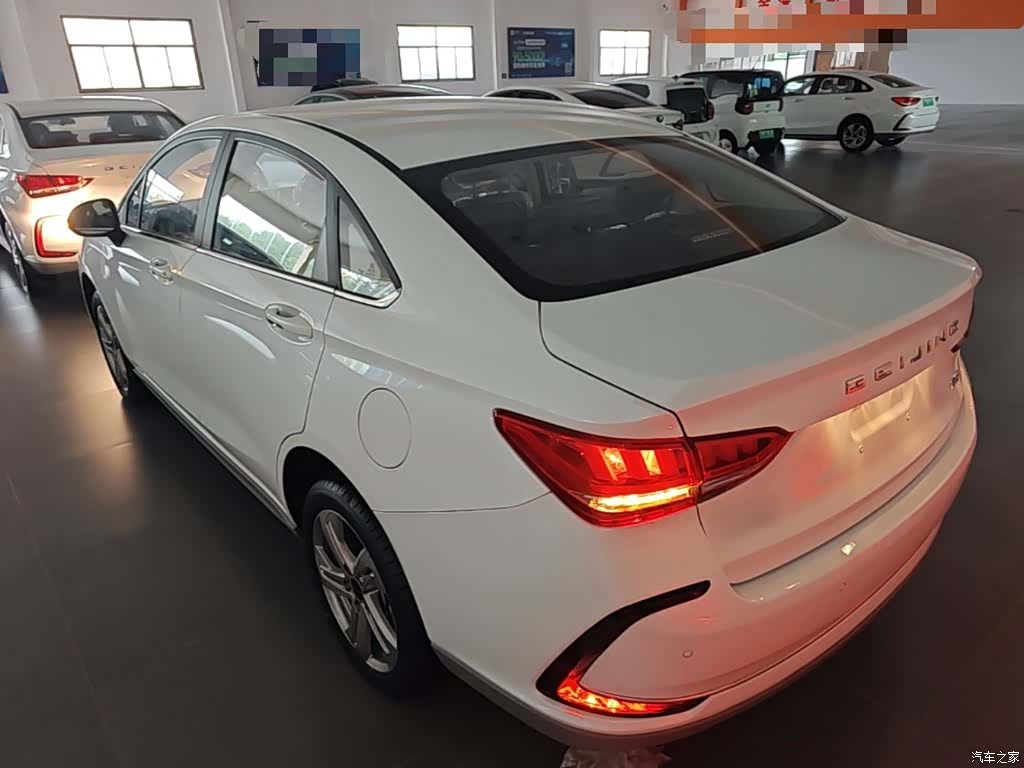 BAIC EU5, 2026 все фото