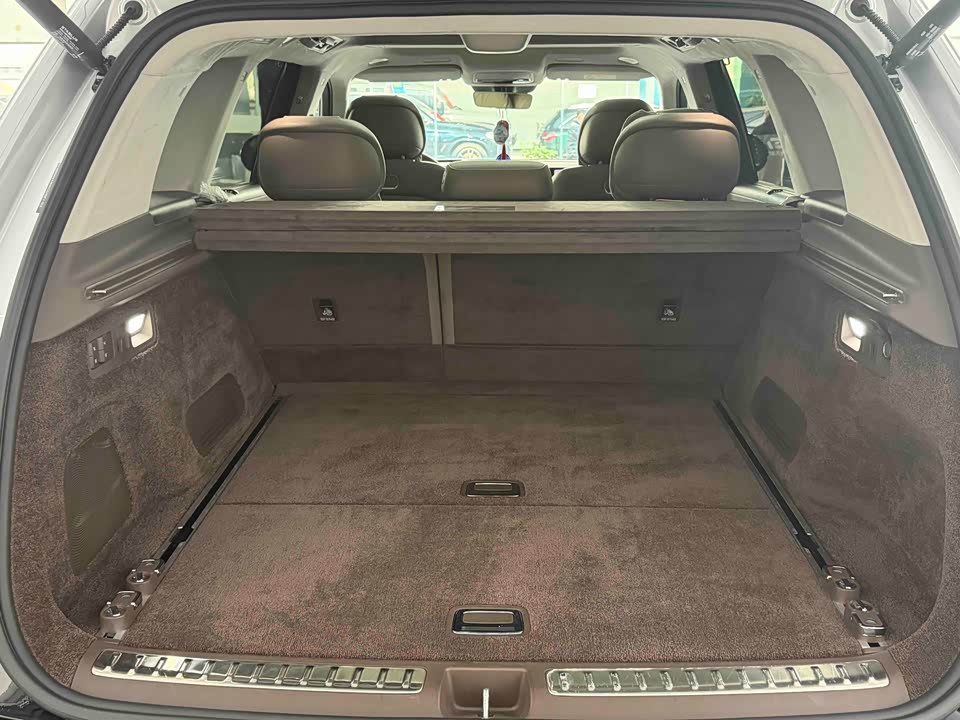 AITO Ask the world M9