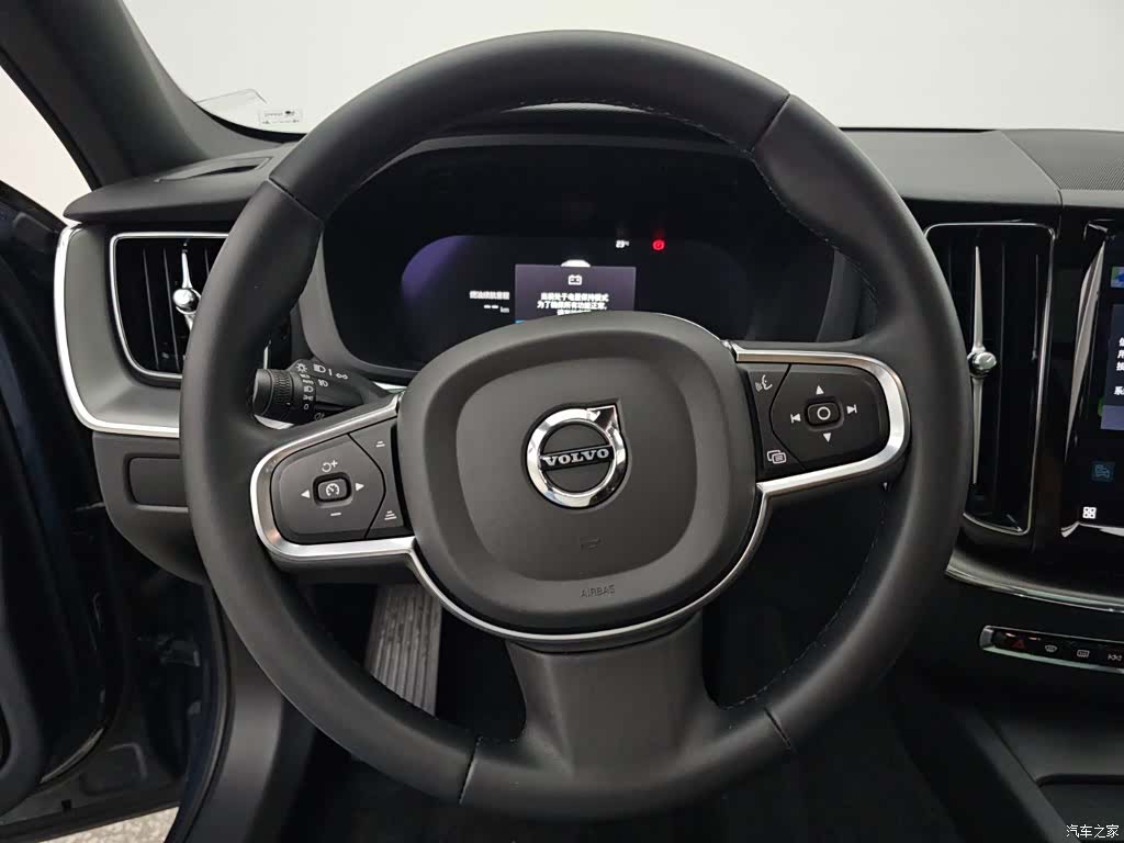 Volvo XC60, 2023 9