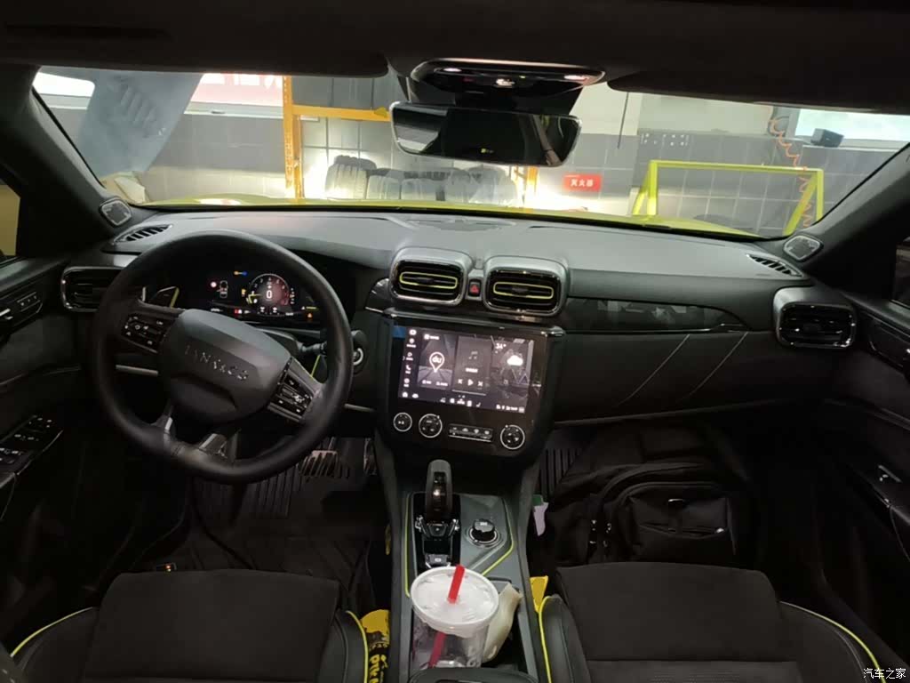 Lynk & Co 02, 2021 10