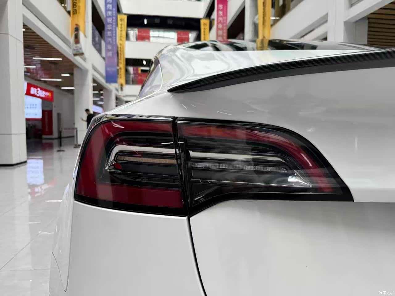 Tesla Model 3, 2022 21