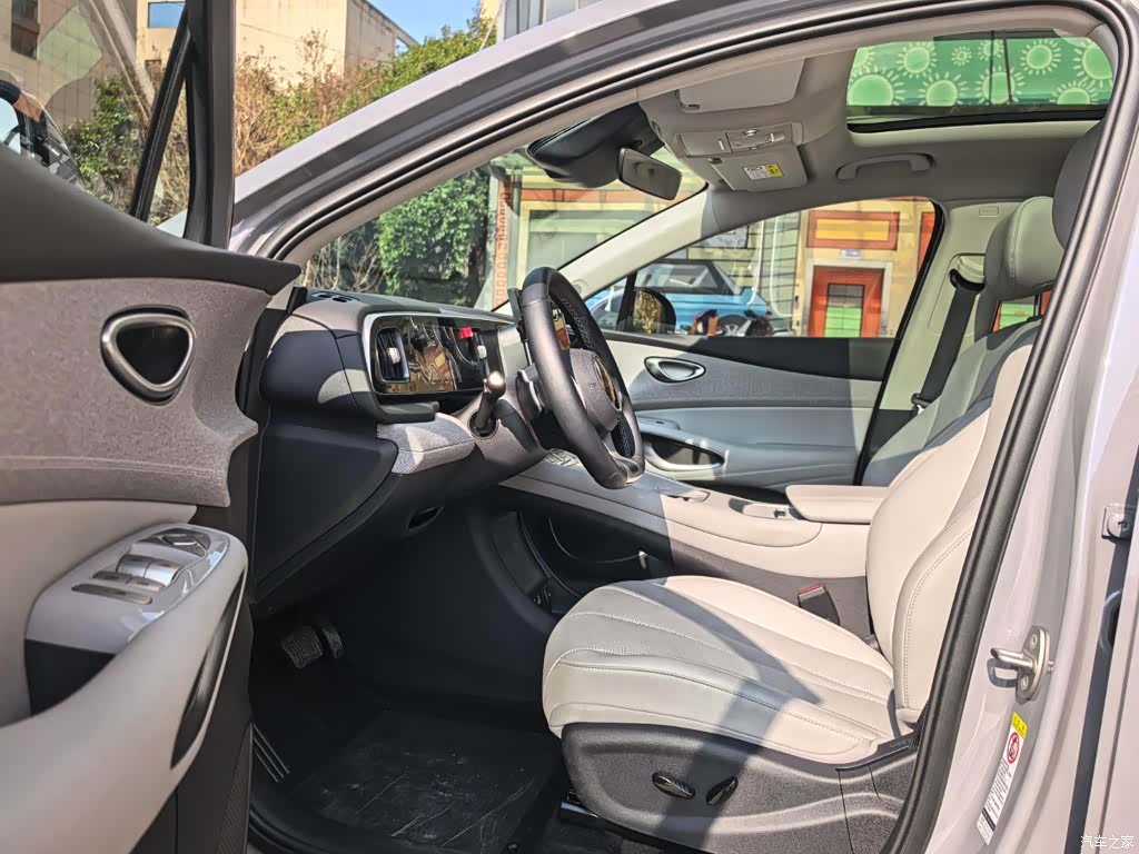 BYD HiAce, 2025 6