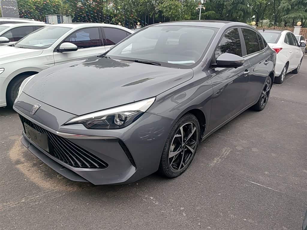 Roewe i5