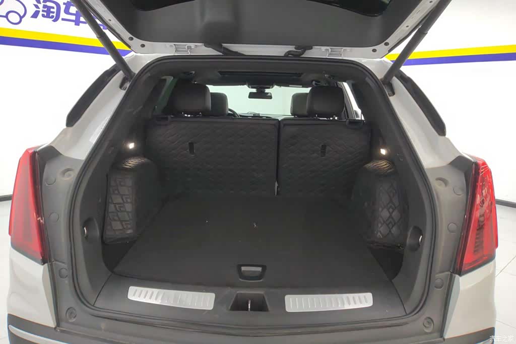 Cadillac XT5, 2023 4