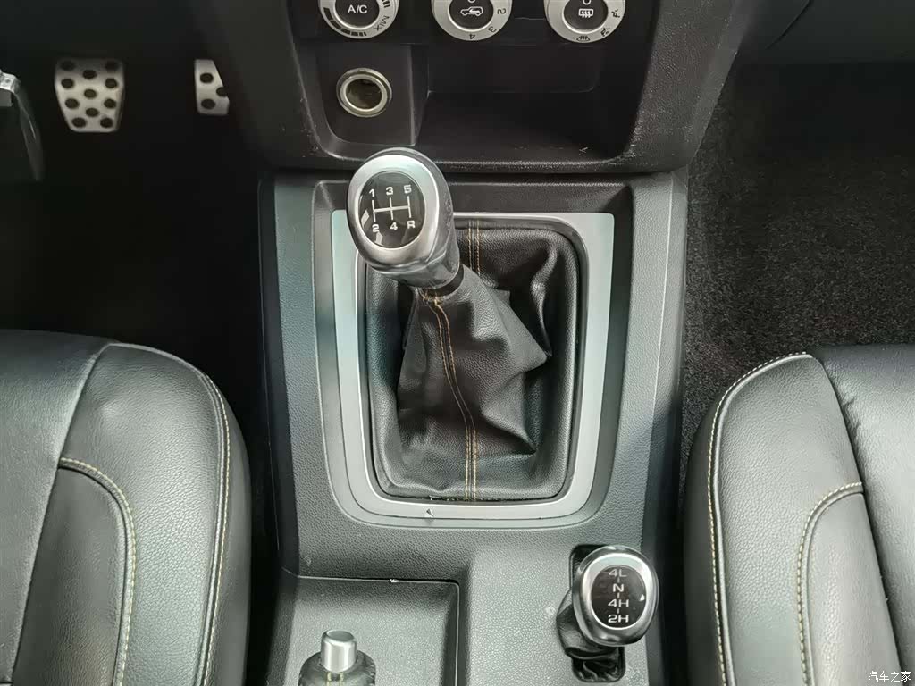 BAIC BJ40, 2018 13