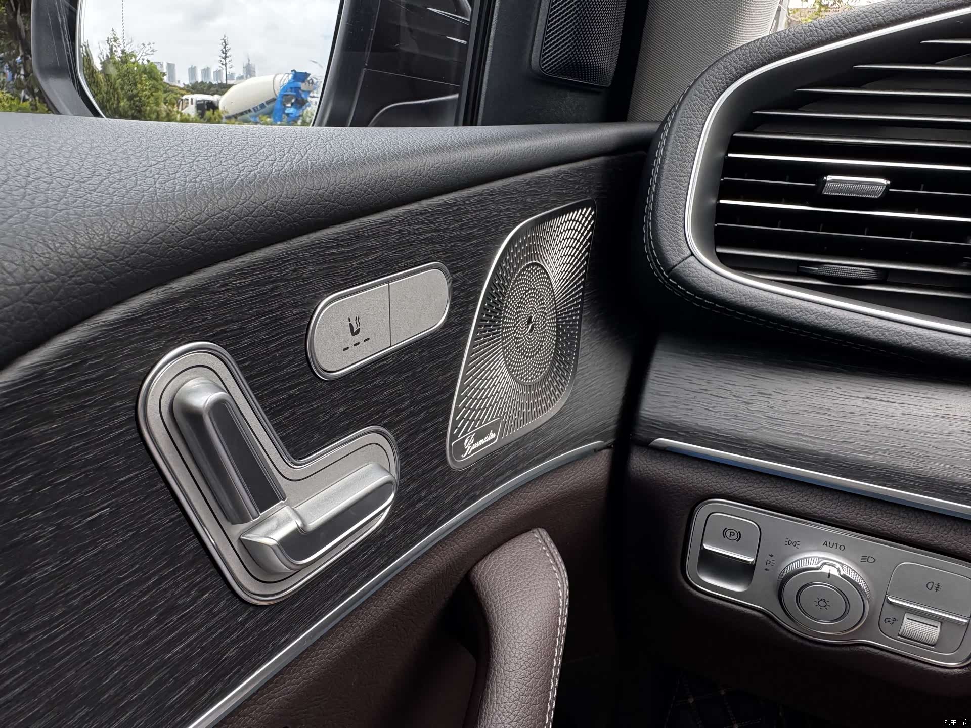 Mercedes-Benz GLE, 2022 все фото