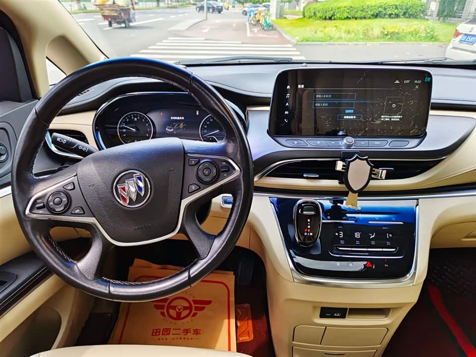 Buick GL8
