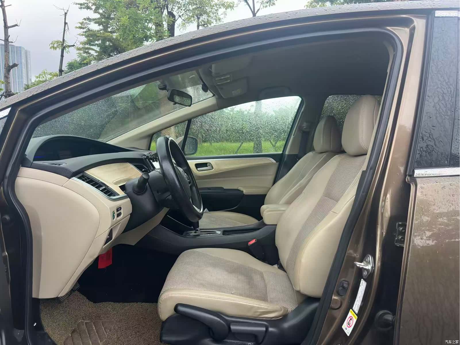 Honda Jade, 2015 4