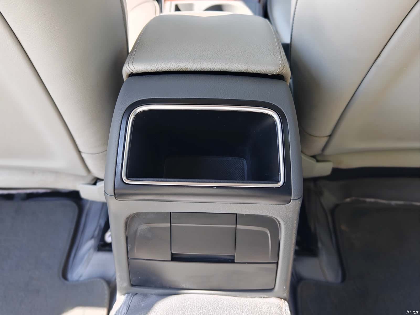 Audi A4L, 2012 21