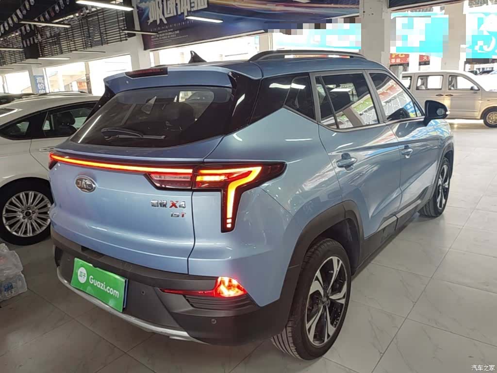 JAC X4, 2021 7
