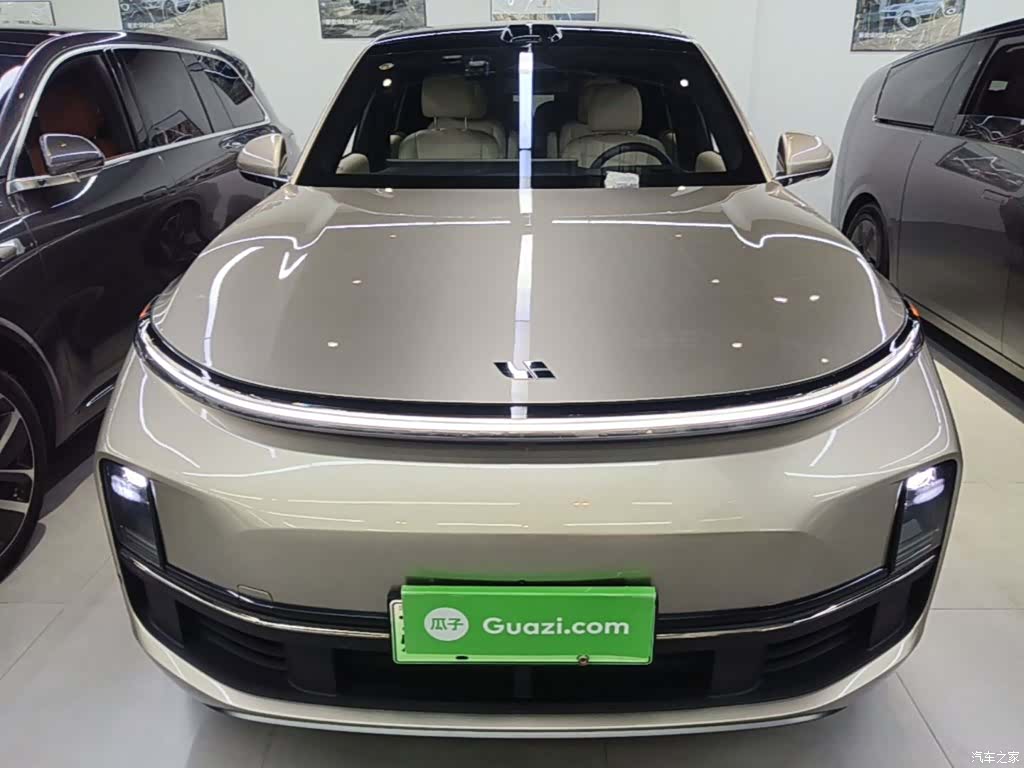 Li Auto L8, 2024 3