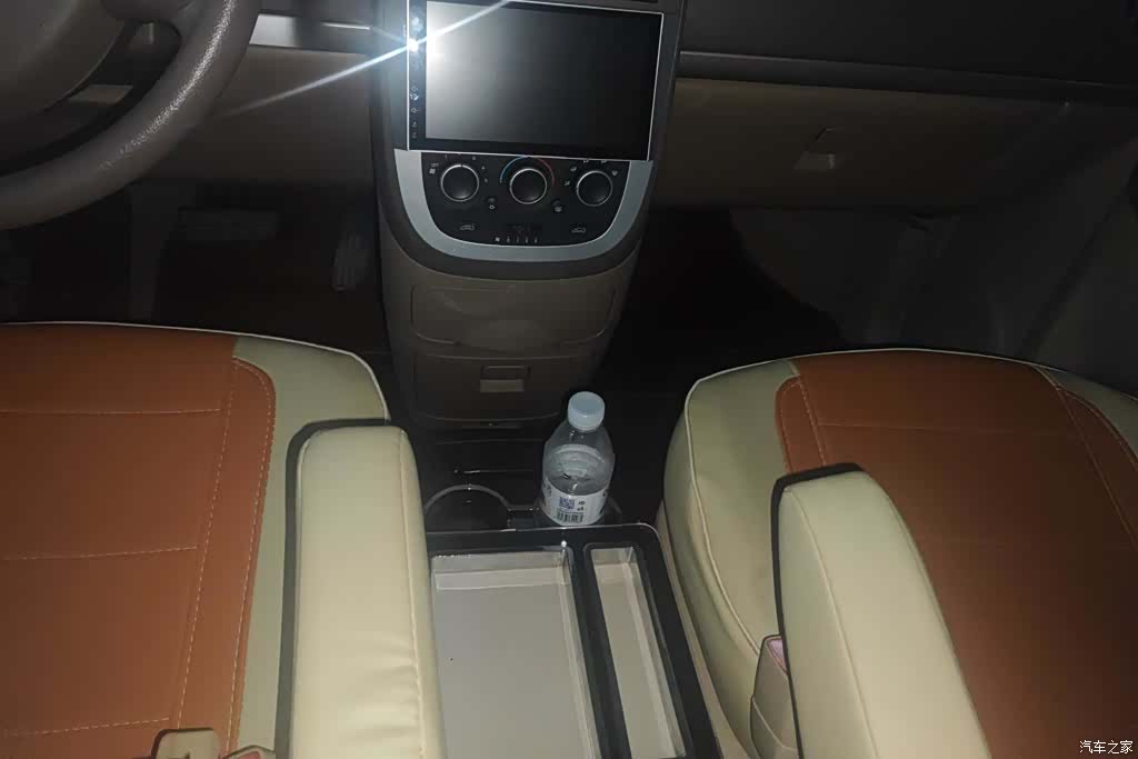 Buick GL8, 2017 16