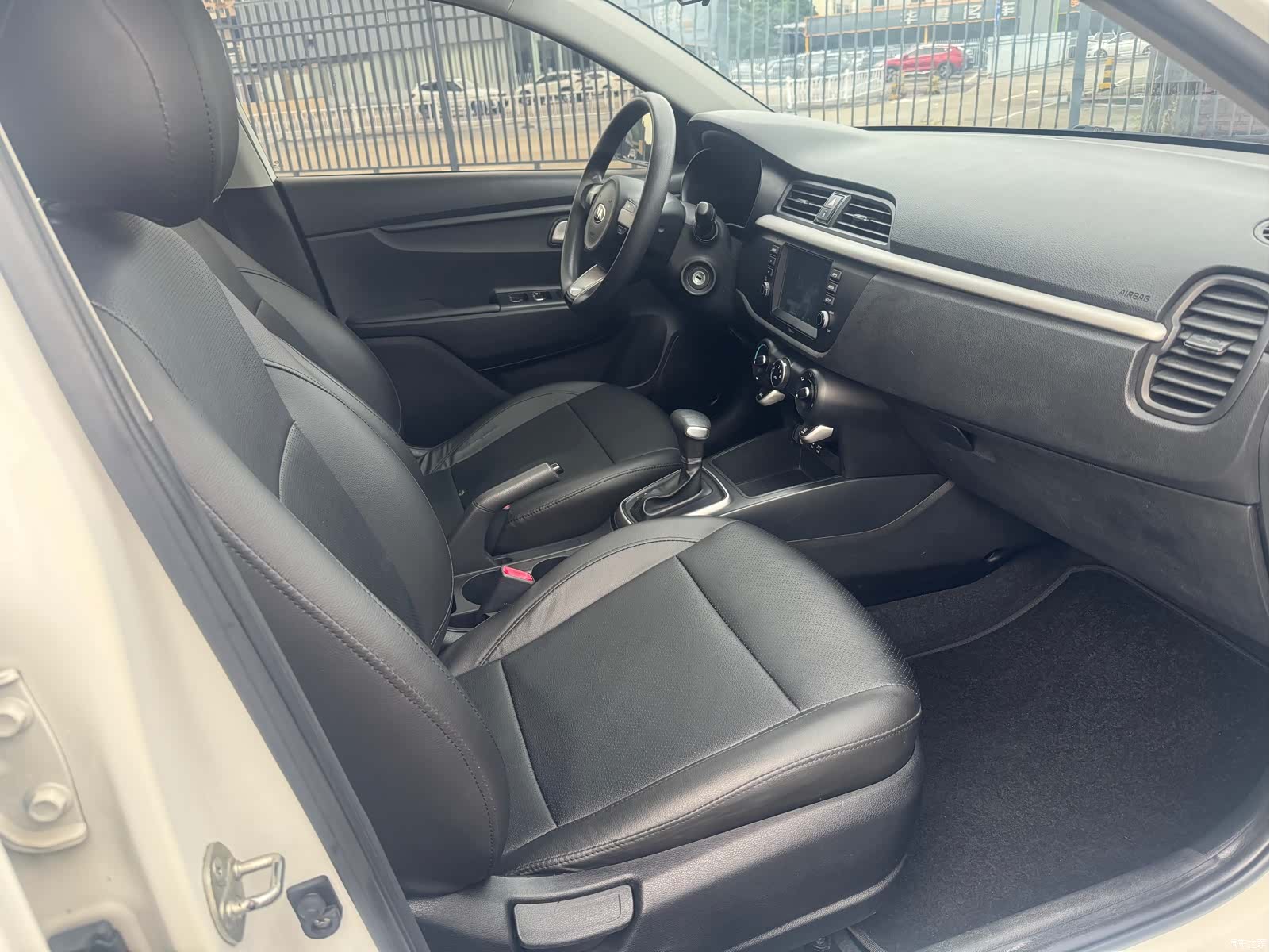 Kia K2, 2017 13