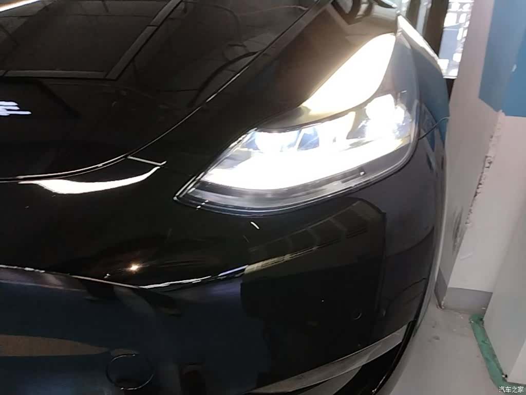 Tesla Model Y, 2021 24