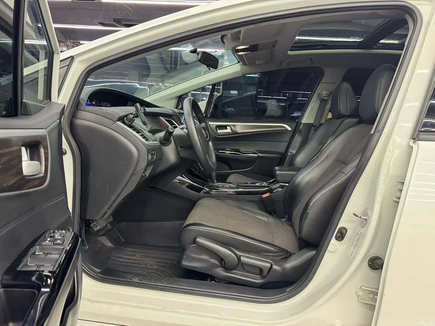 Honda Jade, 2017 все фото