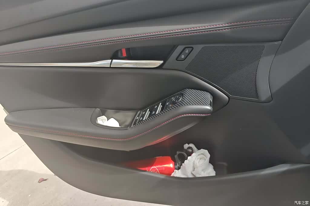 Mazda Mazda3, 2025 7